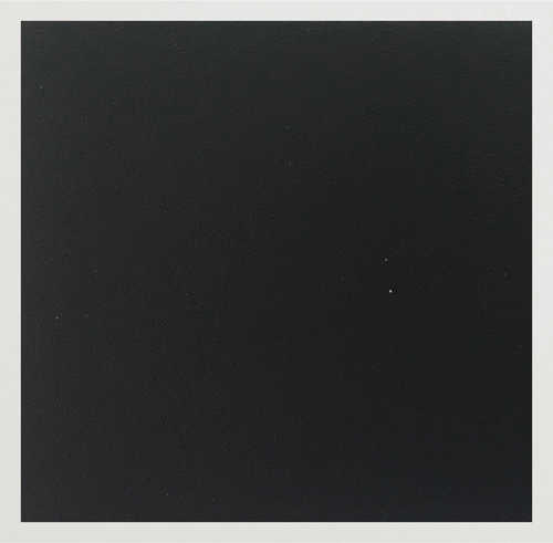 Q230 Black off-white stitching